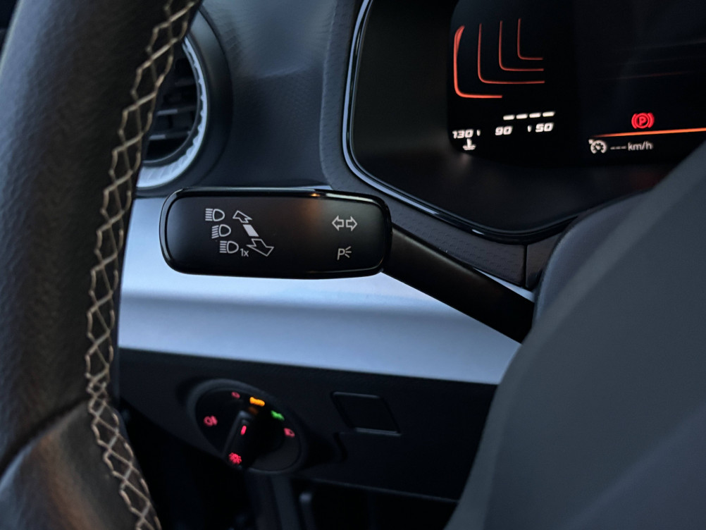 Acheter Seat Arona Arona 1.0 TSI 95 ch Start/Stop BVM5 Urban 5p occasion dans les concessions du Groupe Faurie