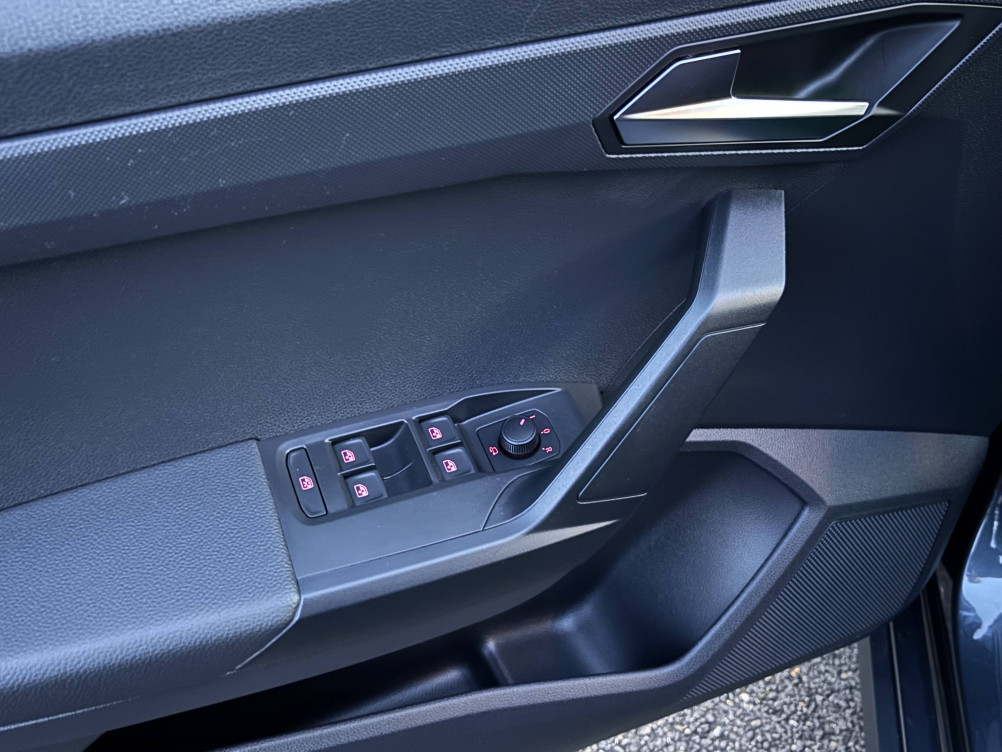 Acheter Seat Arona Arona 1.0 TSI 95 ch Start/Stop BVM5 Urban 5p occasion dans les concessions du Groupe Faurie