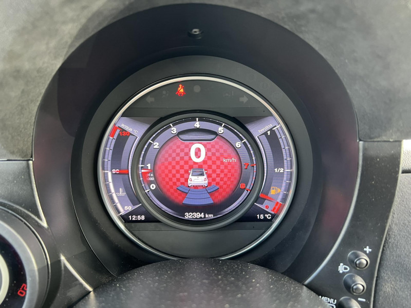 Photo 25 de l'offre de ABARTH 500c Cabriolet 595 1.4 Turbo 16V T-Jet 180 ch BVM5 Competizione à 22490€ chez VL Auto