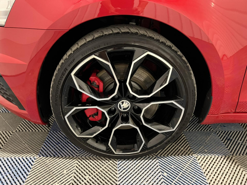 Photo 21 de l'offre de SKODA Octavia combi 2.0 TSI 245 ch DSG7 RS à 24990€ chez VL Auto