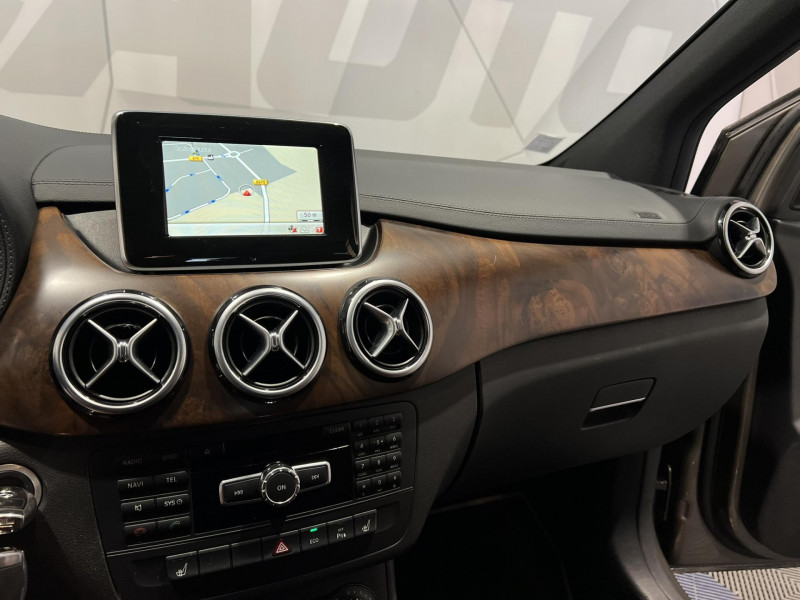 Photo 11 de l'offre de MERCEDES-BENZ CLASSE B 180 CDI BlueEFFICIENCY Design à 11490€ chez VL Auto