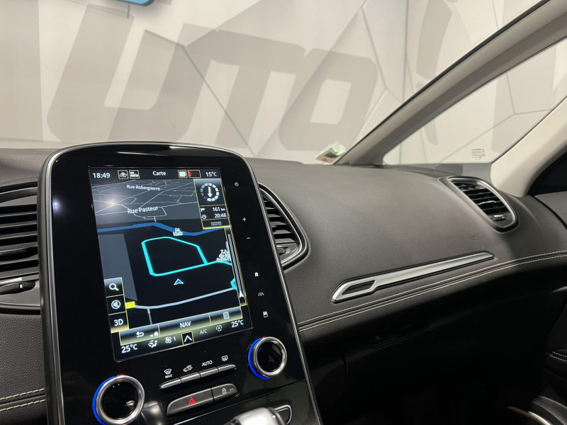 Photo 11 de l'offre de RENAULT GRAND SCENIC TCe 140 FAP EDC  Intens 7 Places à 22990€ chez VL Auto