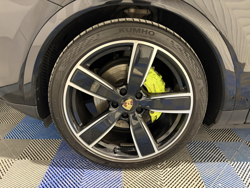 Photo 18 de l'offre de PORSCHE CAYENNE E-Hybrid 3.0 V6 462 ch Tiptronic BVA S à 52990€ chez VL Auto