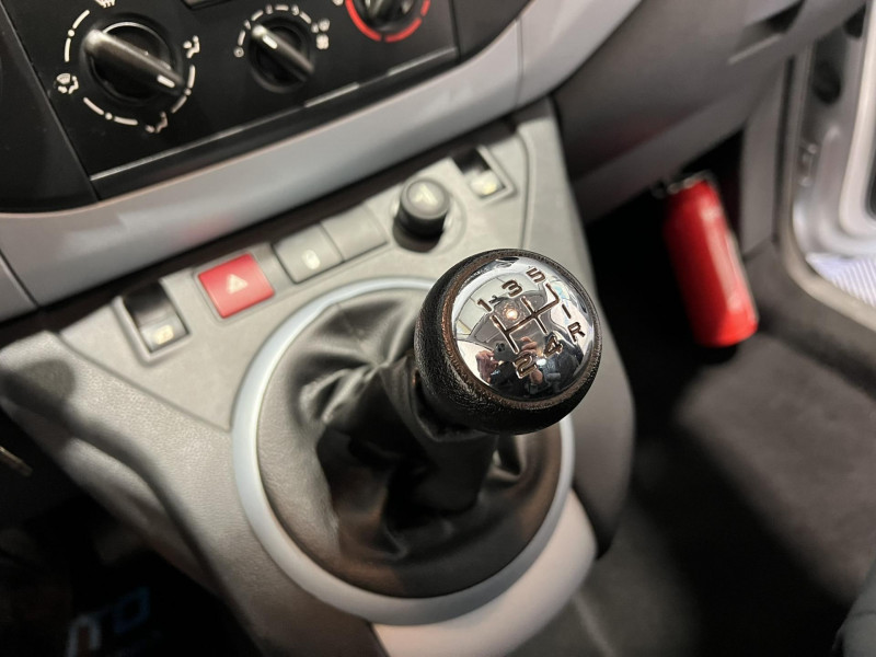 Photo 14 de l'offre de CITROEN BERLINGO Multispace VTi 95 Attraction à 8490€ chez VL Auto