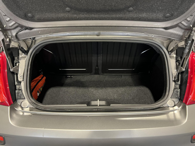 Photo 15 de l'offre de ABARTH 500c Cabriolet 595 1.4 Turbo 16V T-Jet 180 ch BVM5 Competizione à 22490€ chez VL Auto