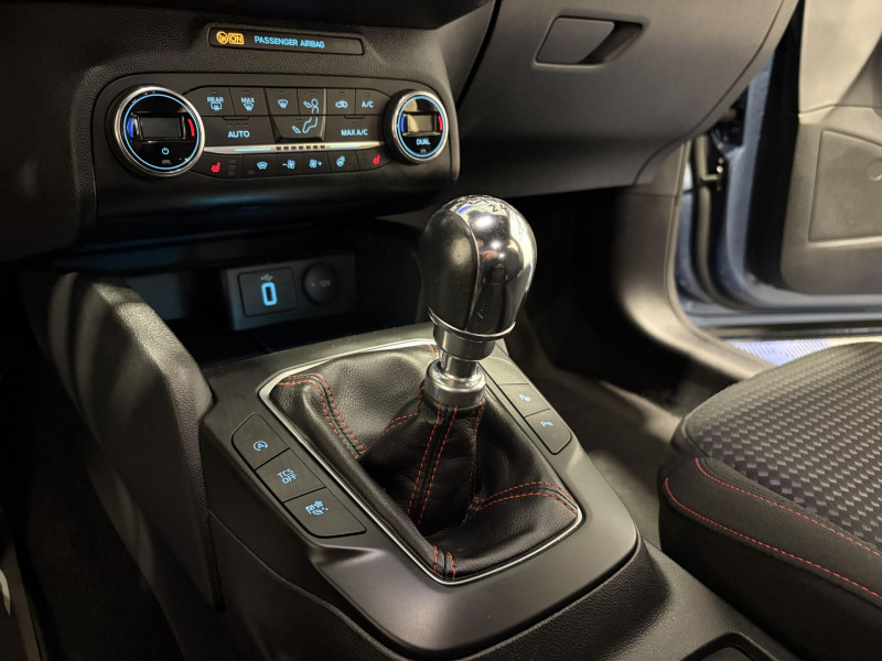 Photo 9 de l'offre de FORD FOCUS SW 1.5 EcoBlue 120 S&S  ST Line à 15490€ chez VL Auto