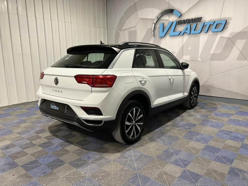 Photo 5 de l'offre de VOLKSWAGEN T-ROC 1.0 TSI 115 Start/Stop BVM6 Lounge à 13990€ chez VL Auto