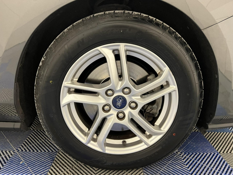 Photo 16 de l'offre de FORD FOCUS SW 1.5 EcoBlue 95 S&S Trend Business à 9990€ chez VL Auto