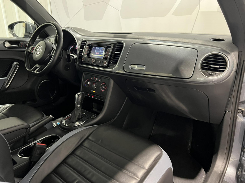 Photo 8 de l'offre de VOLKSWAGEN COCCINELLE 1.4 TSI 160 Vintage DSG7 à 16490€ chez VL Auto