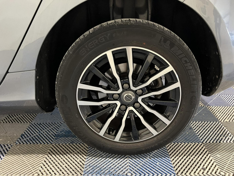 Photo 20 de l'offre de VOLVO V40 D2 120 ch Business à 12490€ chez VL Auto