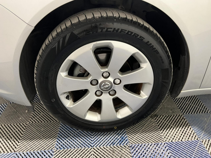 Photo 19 de l'offre de OPEL INSIGNIA Sports Tourer 2.0 CDTI - 130 FAP Edition BVA à 10490€ chez VL Auto