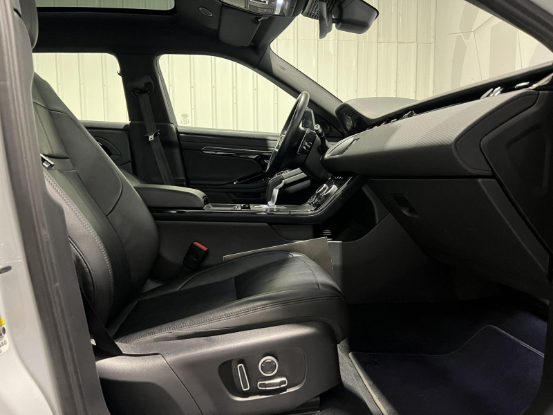 Photo 14 de l'offre de LAND-ROVER RANGE ROVER EVOQUE Mark II P200 FLEXFUEL MHEV AWD BVA9 R-Dynamic S à 32990€ chez VL Auto