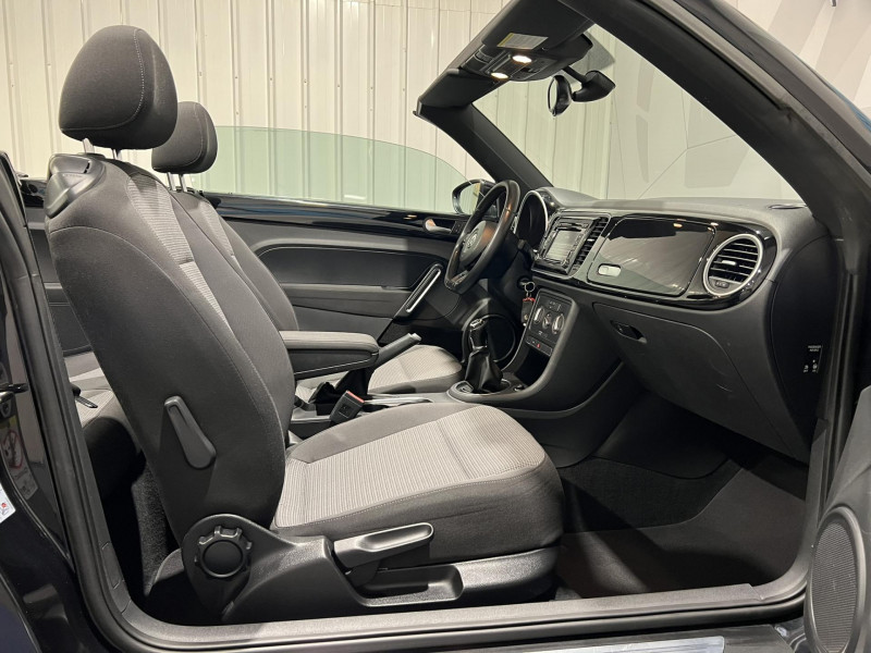 Photo 13 de l'offre de VOLKSWAGEN COCCINELLE CABRIOLET 1.6 TDI 105 FAP Vintage à 13990€ chez VL Auto