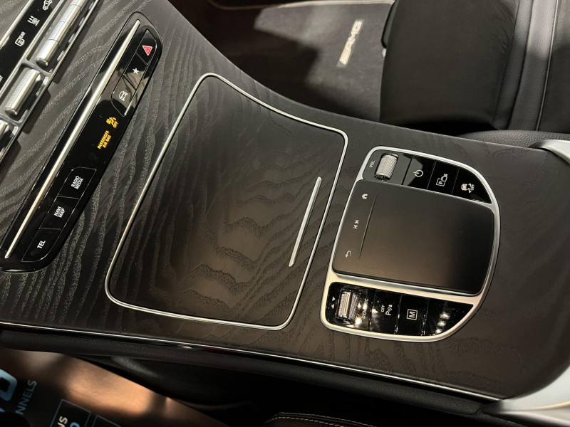 Photo 14 de l'offre de MERCEDES-BENZ GLC  300 de 9G-Tronic 4Matic AMG Line à 41990€ chez VL Auto