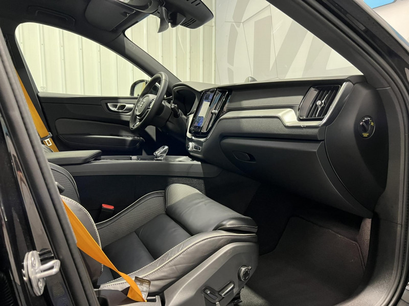 Photo 8 de l'offre de VOLVO XC60  T8 AWD Hybride rechargeable 310 ch+145 ch Geartronic 8 Polestar Engineered à 54990€ chez VL Auto