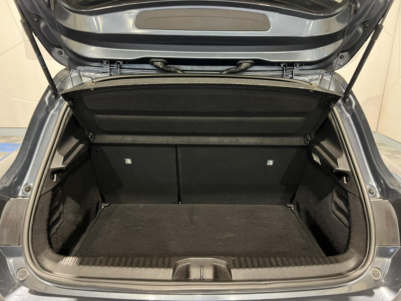 Photo 9 de l'offre de RENAULT CLIO V TCe 100 RS Line à 12990€ chez VL Auto