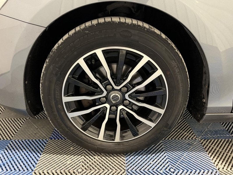 Photo 19 de l'offre de VOLVO V40 D2 120 ch Business à 12490€ chez VL Auto