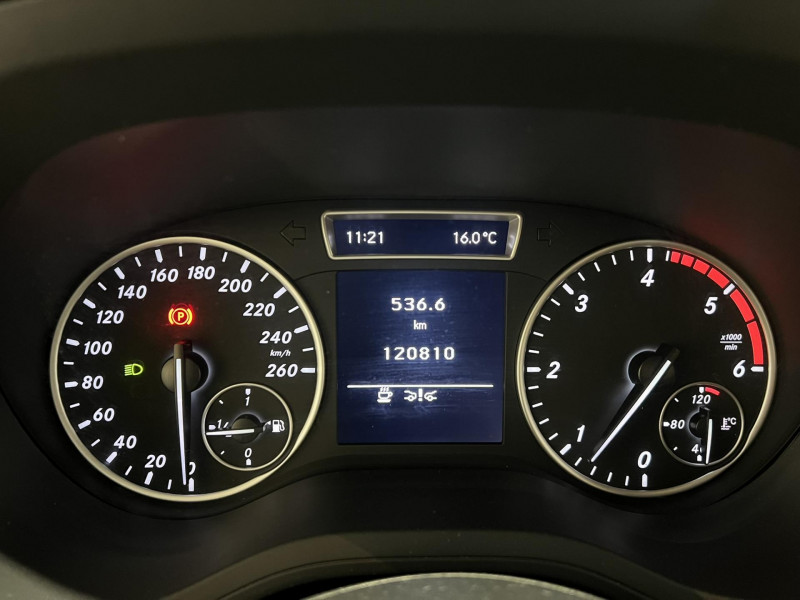 Photo 14 de l'offre de MERCEDES-BENZ CLASSE B 180 CDI BlueEFFICIENCY Design à 11490€ chez VL Auto