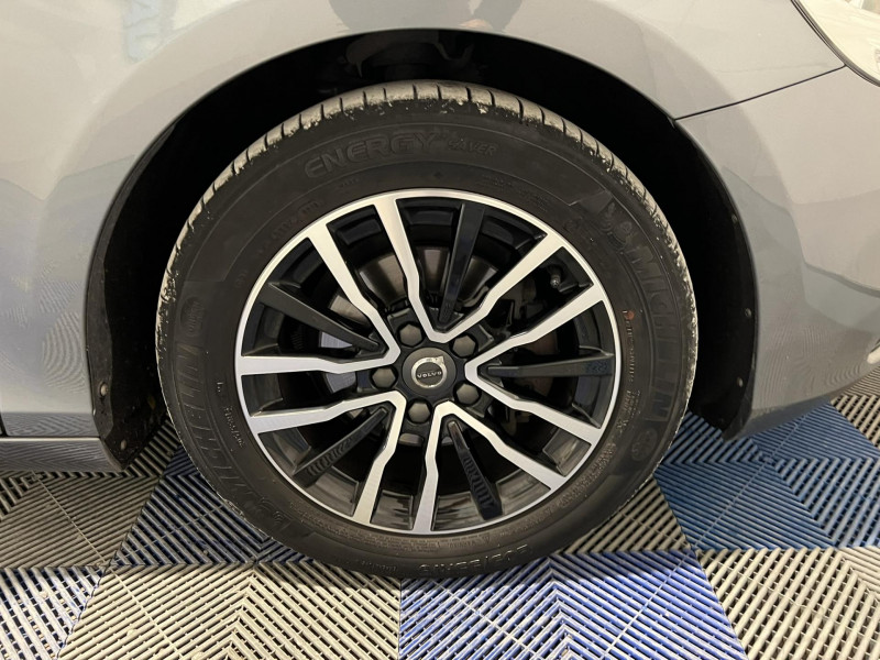Photo 18 de l'offre de VOLVO V40 D2 120 ch Business à 12490€ chez VL Auto