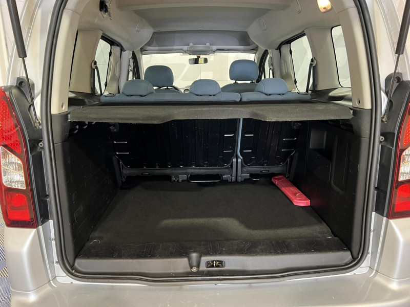 Photo 10 de l'offre de CITROEN BERLINGO Multispace VTi 95 Attraction à 8490€ chez VL Auto