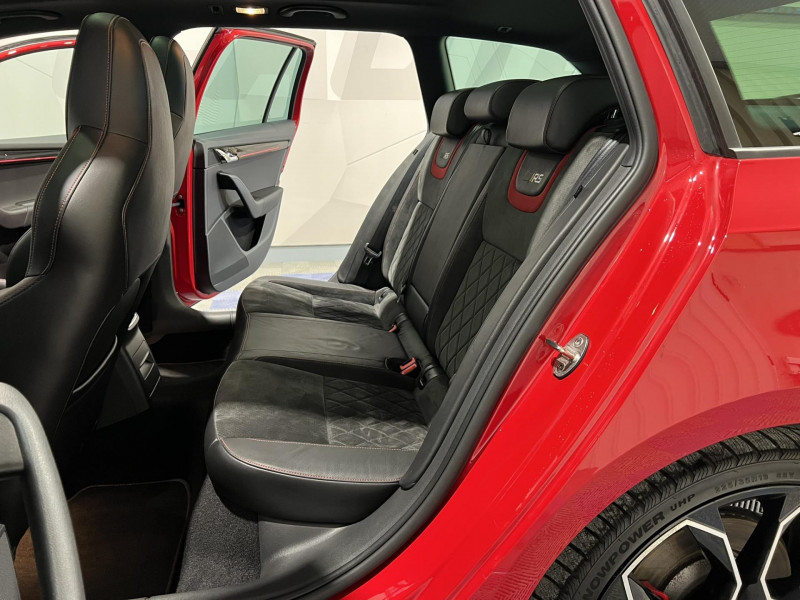 Photo 9 de l'offre de SKODA Octavia combi 2.0 TSI 245 ch DSG7 RS à 24990€ chez VL Auto