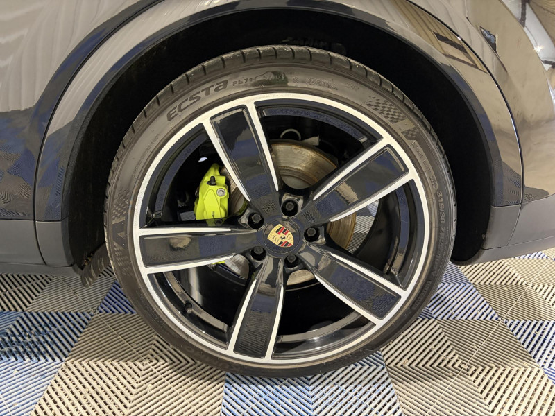 Photo 19 de l'offre de PORSCHE CAYENNE E-Hybrid 3.0 V6 462 ch Tiptronic BVA S à 52990€ chez VL Auto