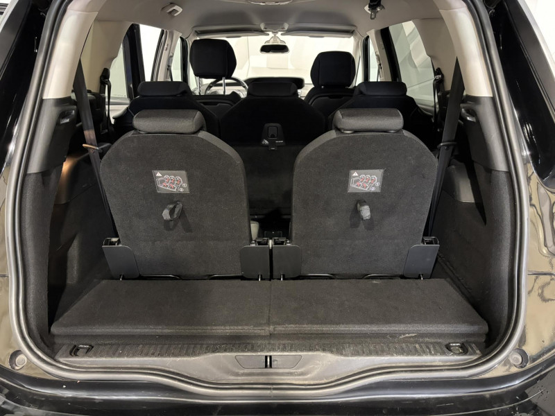 Photo 16 de l'offre de CITROEN GRAND C4 SPACETOURER BlueHDi 130 S&S BVM6 Shine 7 Places à 13990€ chez VL Auto