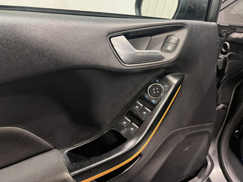 Photo 21 de l'offre de FORD FIESTA 1.0 EcoBoost 125 S&S BVM6 Active Pack à 10990€ chez VL Auto
