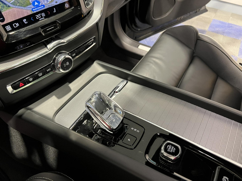 Photo 15 de l'offre de VOLVO XC60  T8 AWD Hybride rechargeable 310 ch+145 ch Geartronic 8 Polestar Engineered à 54990€ chez VL Auto