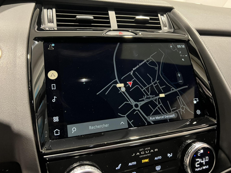 Photo 13 de l'offre de JAGUAR E-PACE P300e ch PHEV AWD BVA R-Dynamic SE à 37490€ chez VL Auto