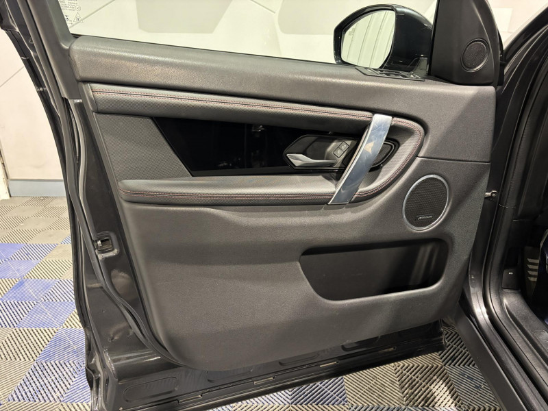Photo 22 de l'offre de LAND-ROVER DISCOVERY SPORT P200 MHEV AWD BVA R-Dynamic SE à 28990€ chez VL Auto