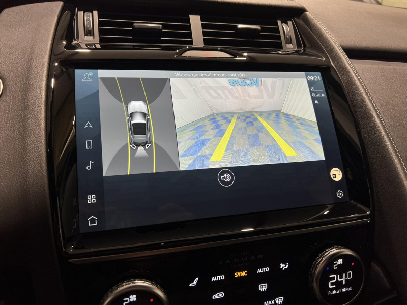 Photo 17 de l'offre de JAGUAR E-PACE P300e ch PHEV AWD BVA R-Dynamic SE à 37490€ chez VL Auto
