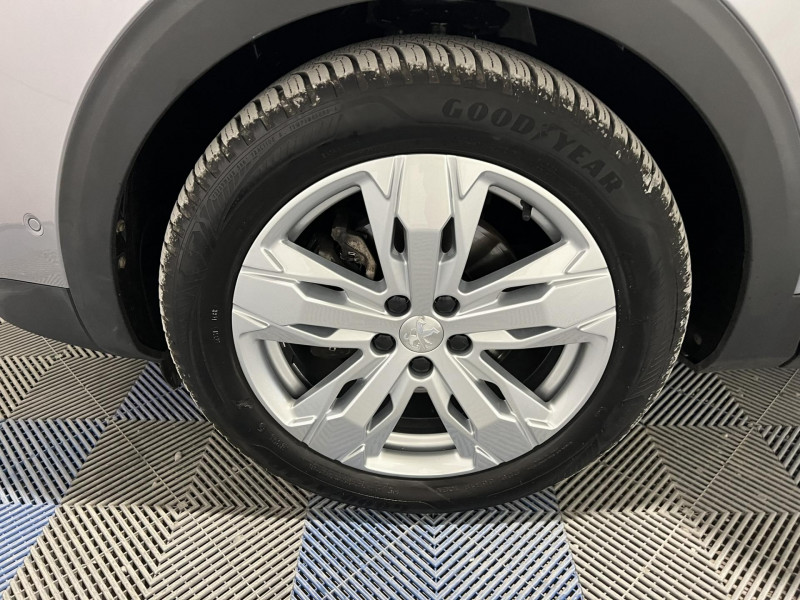 Photo 20 de l'offre de PEUGEOT 3008  BlueHDi 130ch S&S EAT8 Allure Pack à 16990€ chez VL Auto