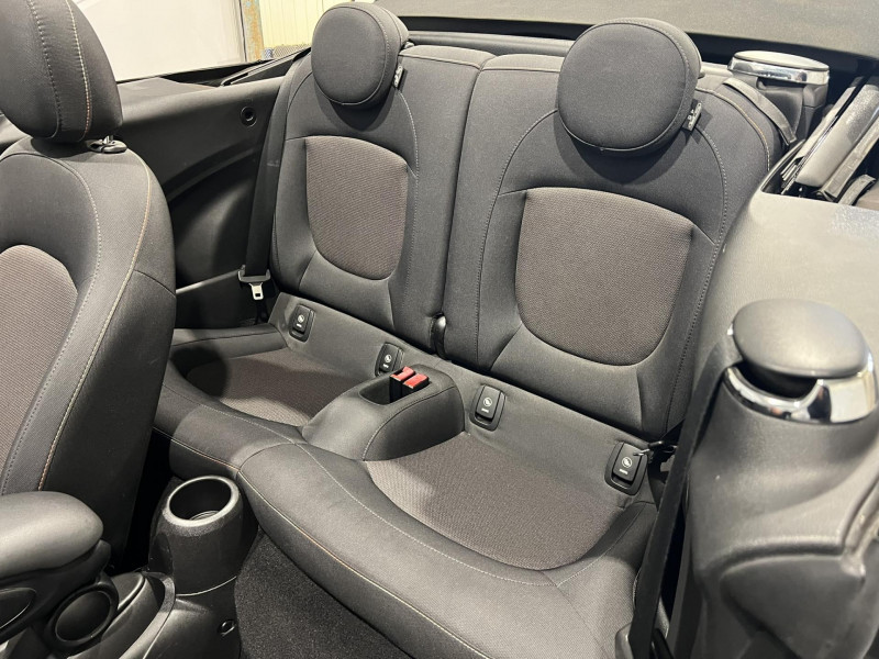 Photo 8 de l'offre de MINI MINI Cabriolet Cooper D 116 ch Chili à 14490€ chez VL Auto