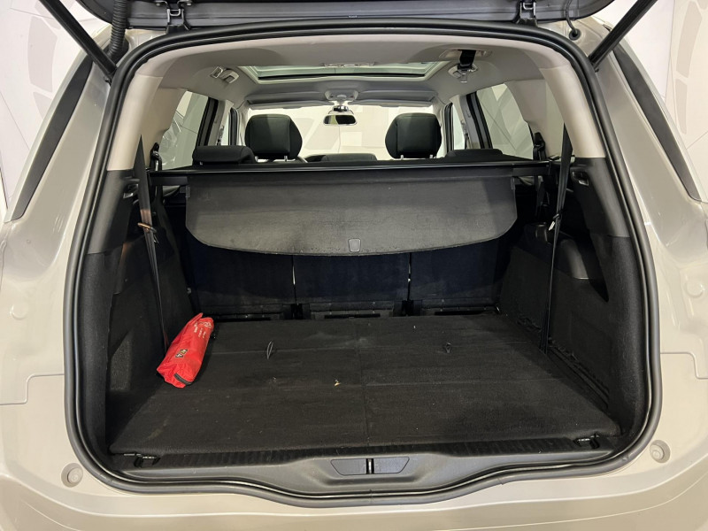 Photo 11 de l'offre de CITROEN GRAND C4 SPACETOURER BlueHDi 130 S&S BVM6 Shine 7 Places à 13990€ chez VL Auto