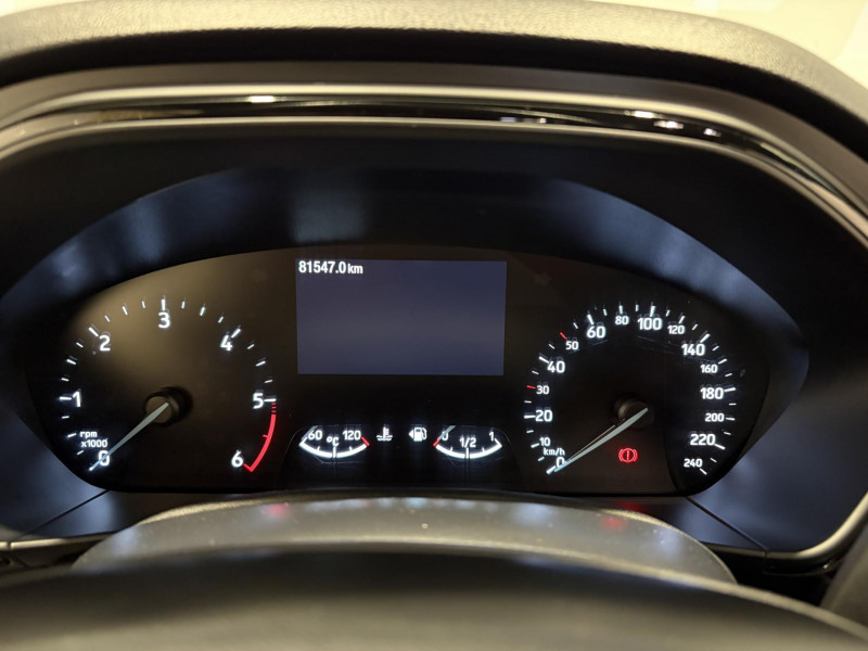 Photo 10 de l'offre de FORD FOCUS SW 1.5 EcoBlue 120 S&S  ST Line à 15490€ chez VL Auto