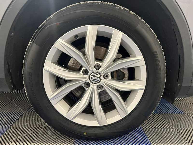 Photo 19 de l'offre de VOLKSWAGEN Tiguan Allspace 2.0 TDI 150 DSG7 Carat 7 Places à 23990€ chez VL Auto