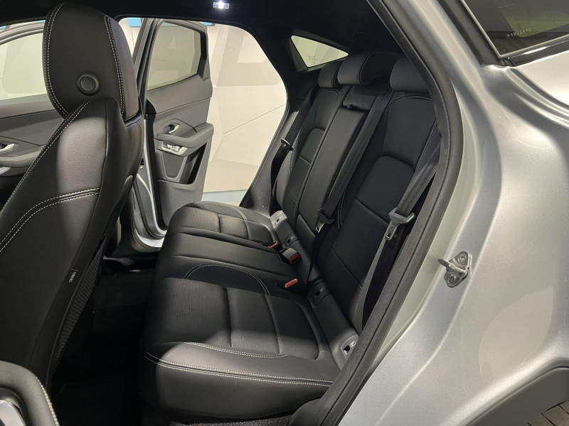 Photo 9 de l'offre de JAGUAR E-PACE P300e ch PHEV AWD BVA R-Dynamic SE à 37490€ chez VL Auto