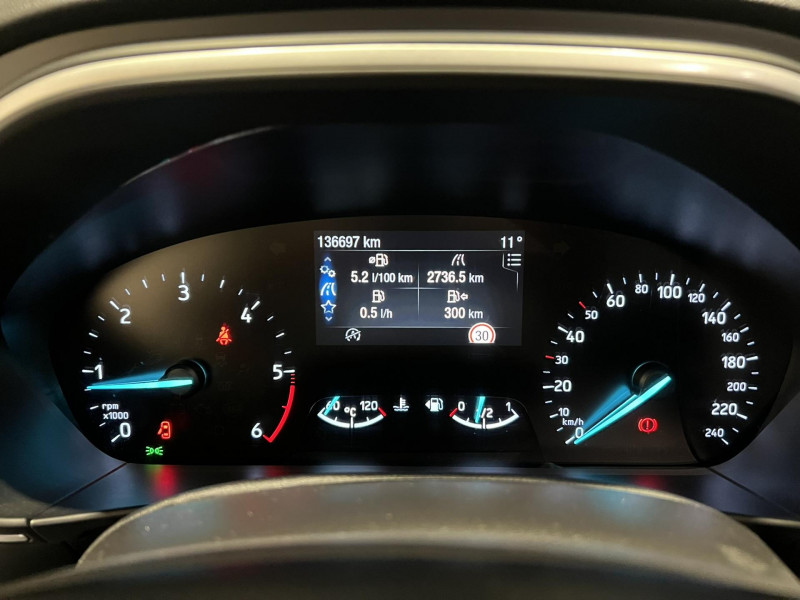 Photo 9 de l'offre de FORD FOCUS SW 1.5 EcoBlue 95 S&S Trend Business à 9990€ chez VL Auto