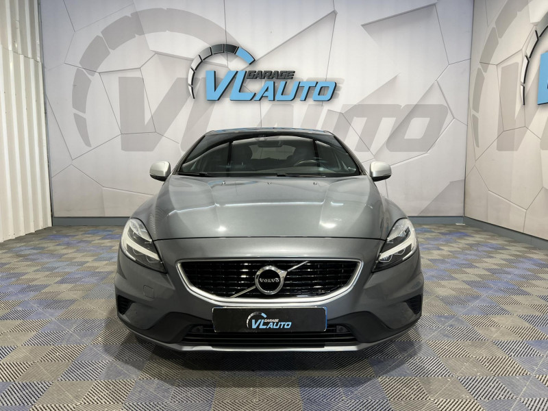 Photo 2 de l'offre de VOLVO V40 D2 AdBlue 120 ch R-Design à 16990€ chez VL Auto