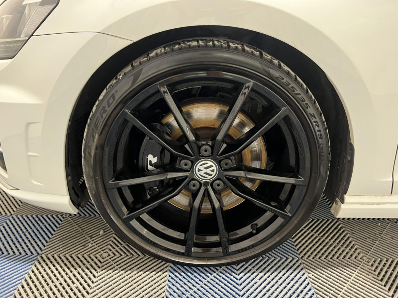 Photo 19 de l'offre de VOLKSWAGEN GOLF 2.0 TSI 300 BlueMotion Technology DSG6 4Motion R à 27490€ chez VL Auto