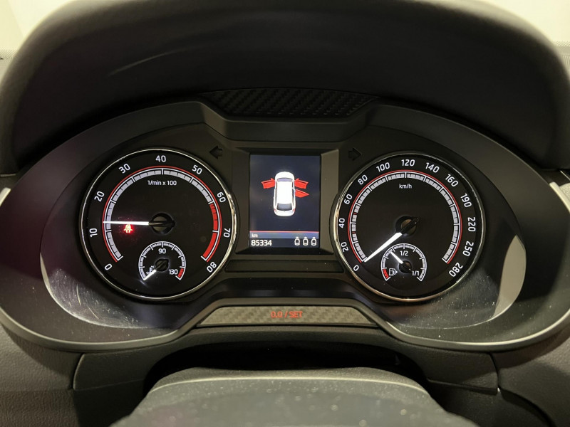 Photo 14 de l'offre de SKODA Octavia combi 2.0 TSI 245 ch DSG7 RS à 24990€ chez VL Auto