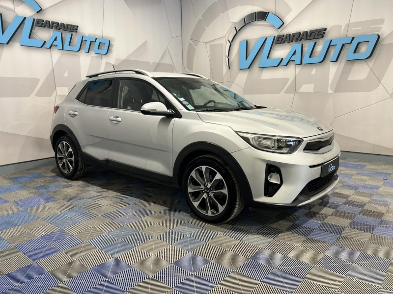 Kia STONIC 1.4 100 ch Launch Edition ESSENCE Gris Occasion à vendre