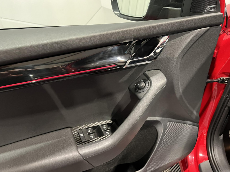 Photo 24 de l'offre de SKODA Octavia combi 2.0 TSI 245 ch DSG7 RS à 24990€ chez VL Auto