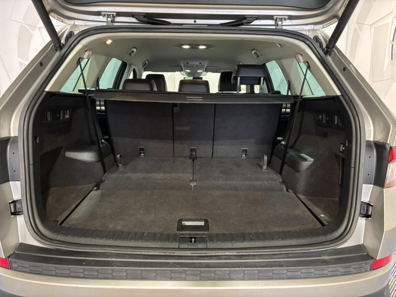 Photo 16 de l'offre de SKODA KODIAQ 2.0 TDI 150 SCR DSG7 7pl Edition à 19990€ chez VL Auto