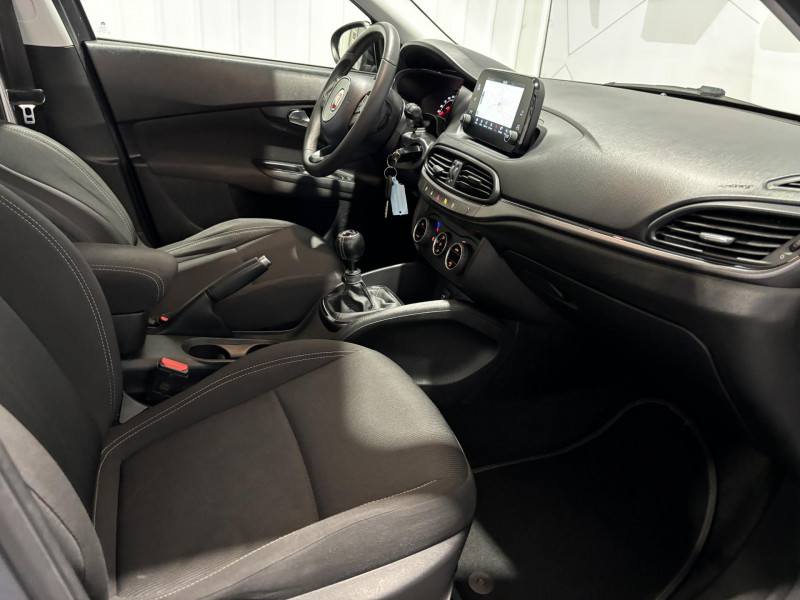 Photo 13 de l'offre de FIAT TIPO 5 Portes 1.4 T-Jet 120 ch Start/Stop S-Design à 10990€ chez VL Auto