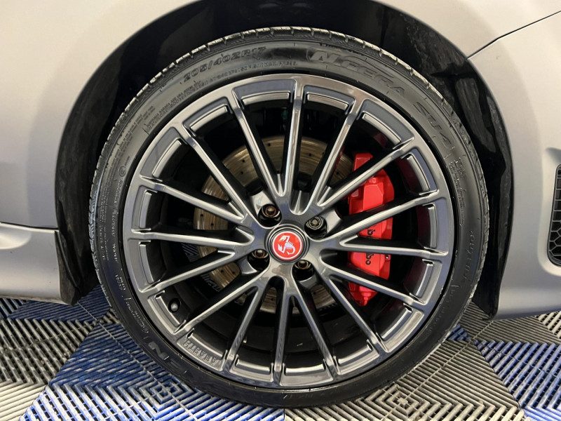 Photo 17 de l'offre de ABARTH 500c Cabriolet 595 1.4 Turbo 16V T-Jet 180 ch BVM5 Competizione à 22490€ chez VL Auto