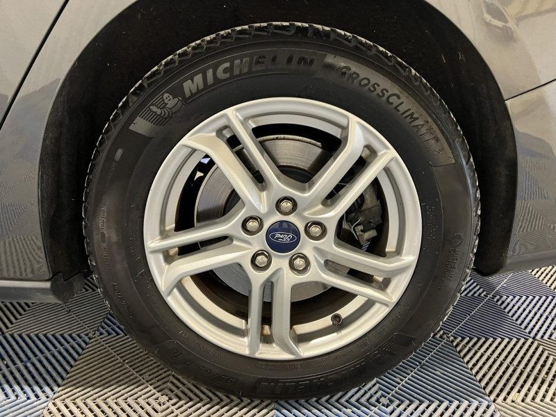 Photo 17 de l'offre de FORD FOCUS SW 1.5 EcoBlue 95 S&S Trend Business à 9990€ chez VL Auto