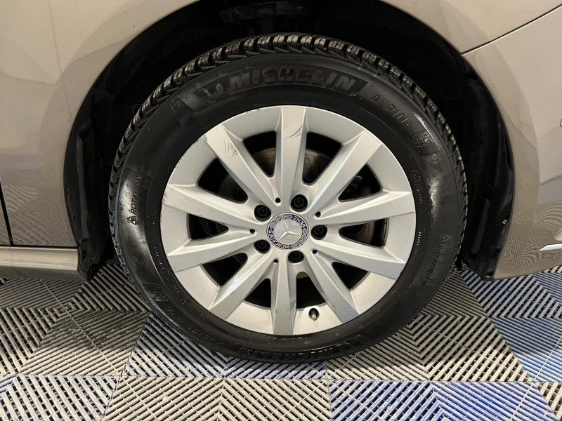 Photo 18 de l'offre de MERCEDES-BENZ CLASSE B 180 CDI BlueEFFICIENCY Design à 11490€ chez VL Auto