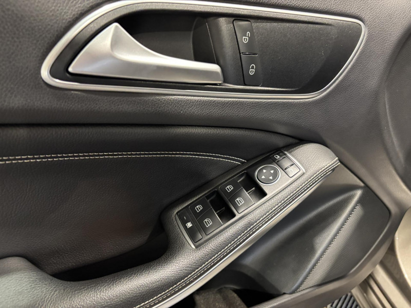 Photo 20 de l'offre de MERCEDES-BENZ CLASSE A 180 CDI BlueEFFICIENCY Intuition 7-G DCT BVA à 14990€ chez VL Auto